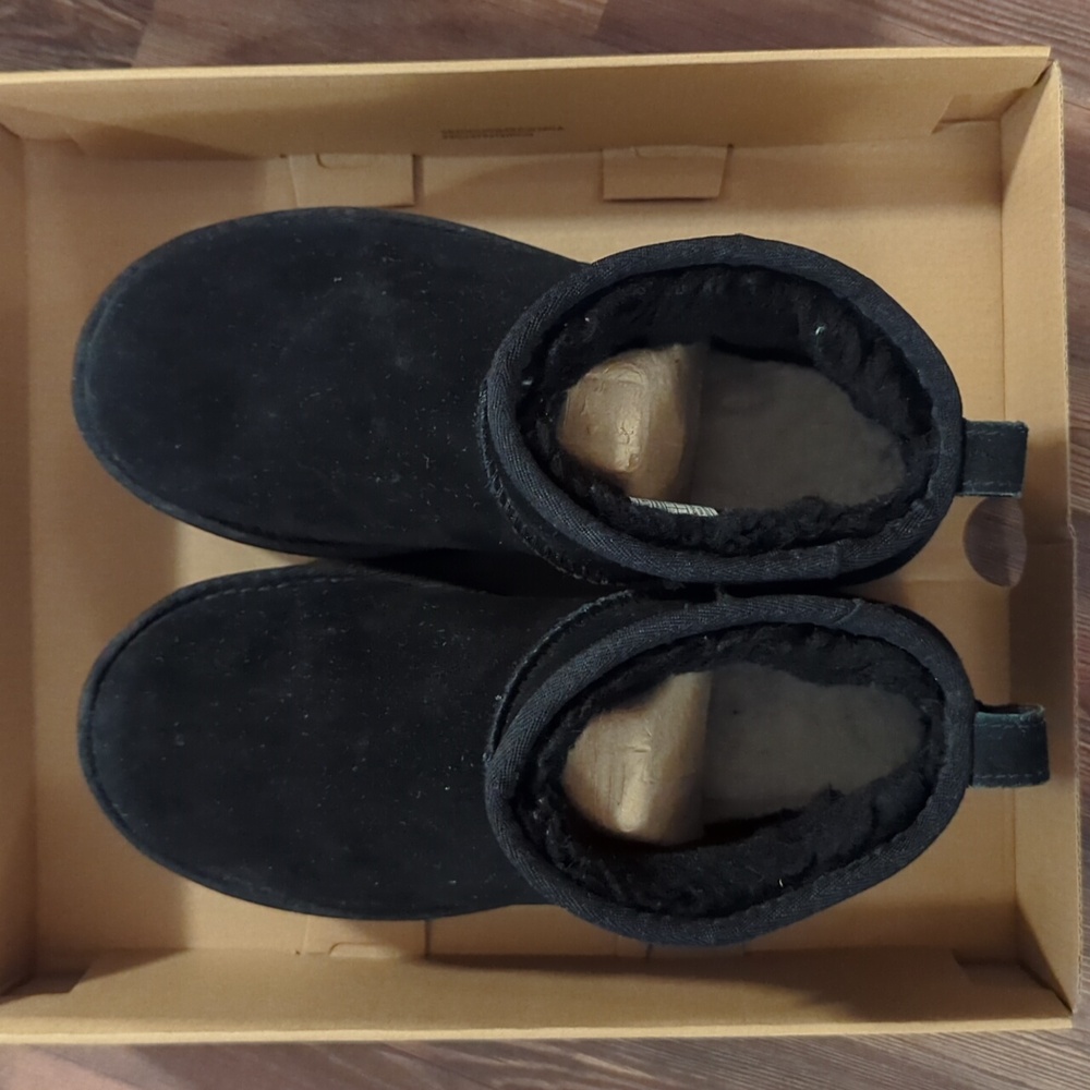 Women's UGG Classic Ultra Mini Platform